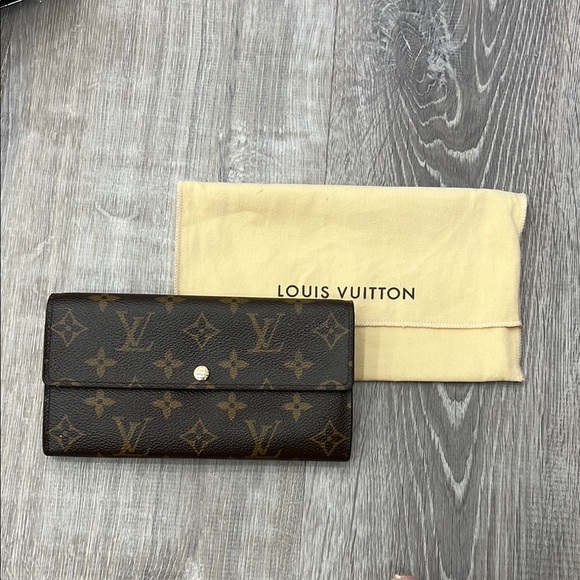 Louis Vuitton Brown Monogram Wallet - Picture 1 of 5